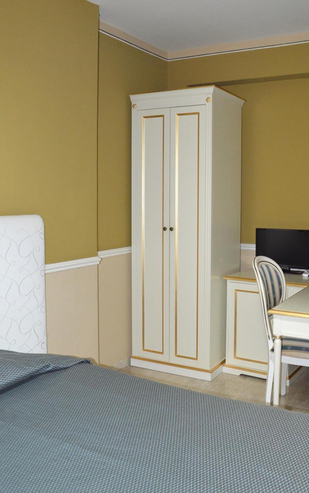 Nouvel Hotel Des Bains Пезаро Номер фото