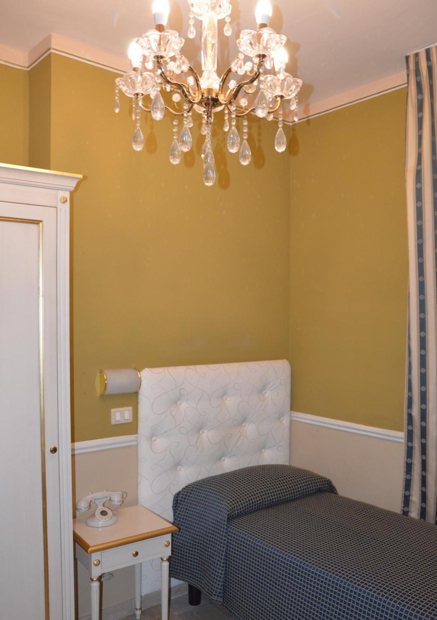 Nouvel Hotel Des Bains Пезаро Номер фото